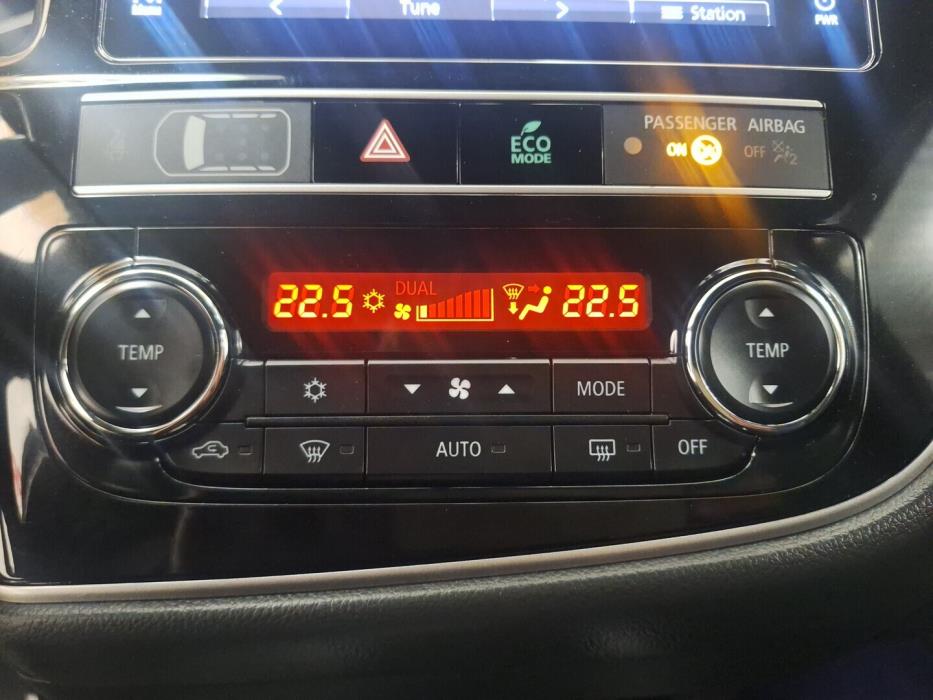 MITSUBISHI Outlander PHEV 2019