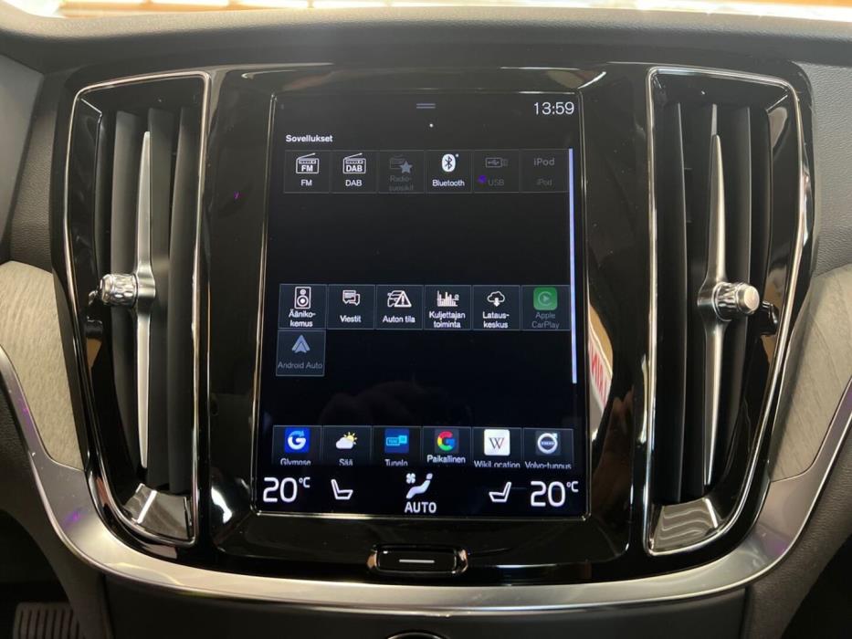 VOLVO V60 2022