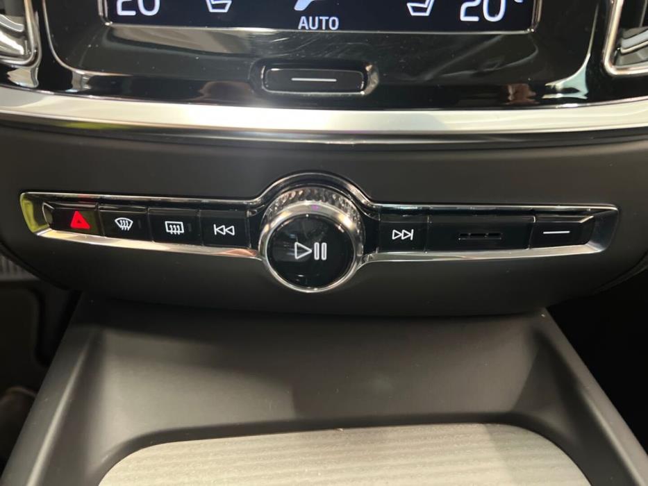 VOLVO V60 2022