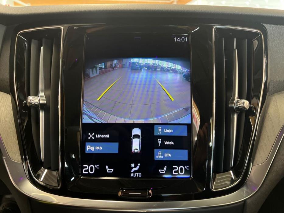 VOLVO V60 2022