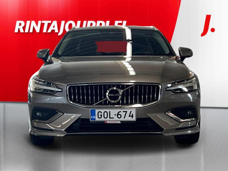 VOLVO V60 2022