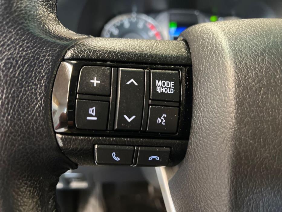 TOYOTA Hilux 2021