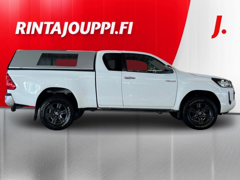 TOYOTA Hilux 2021