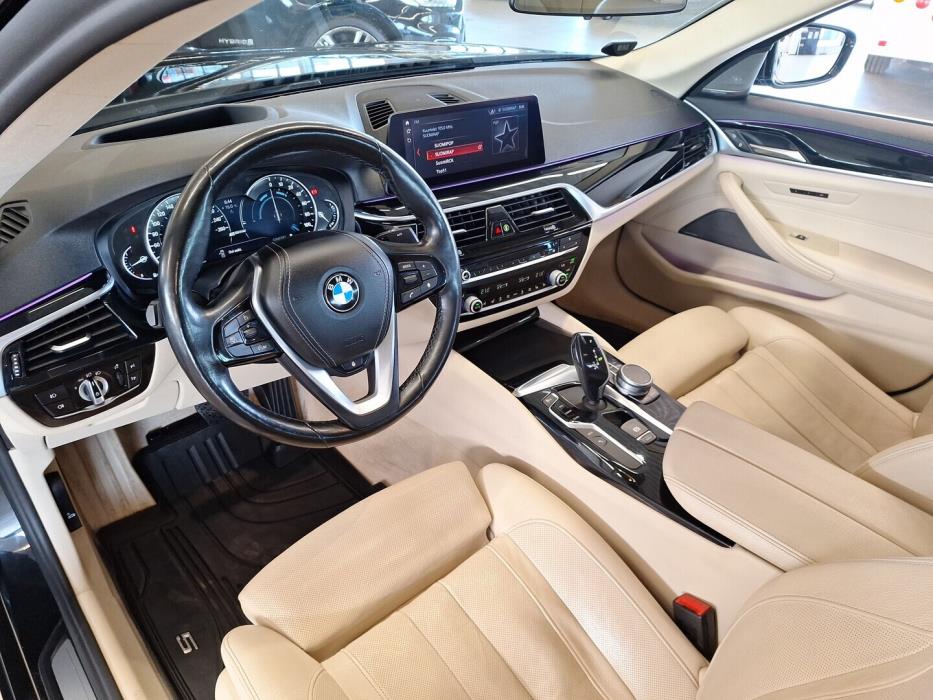 BMW 530 2019