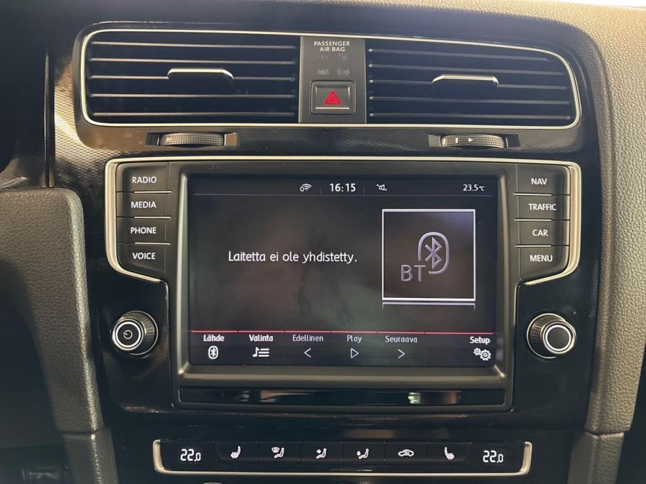 VOLKSWAGEN Golf 2016
