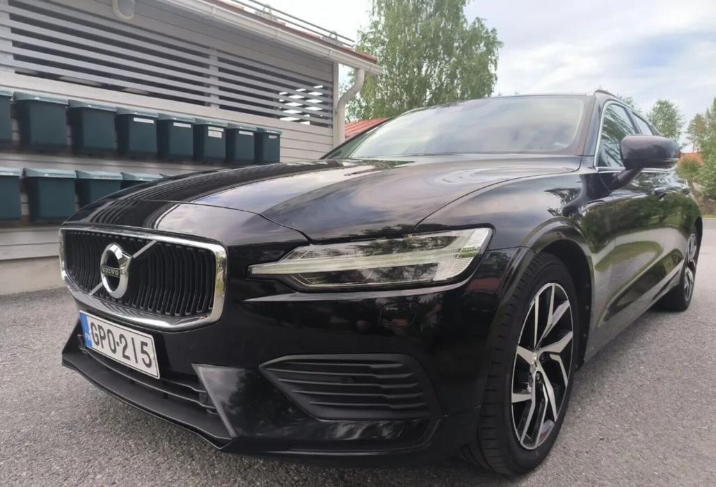 VOLVO V60 2020