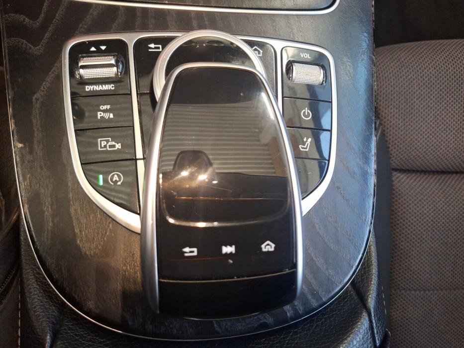 MERCEDES-BENZ E 2020