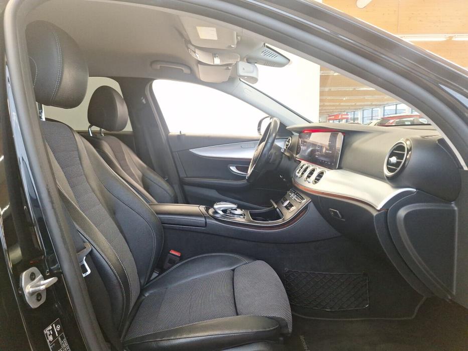MERCEDES-BENZ E 2020
