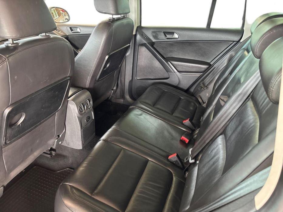 VOLKSWAGEN Tiguan 2010