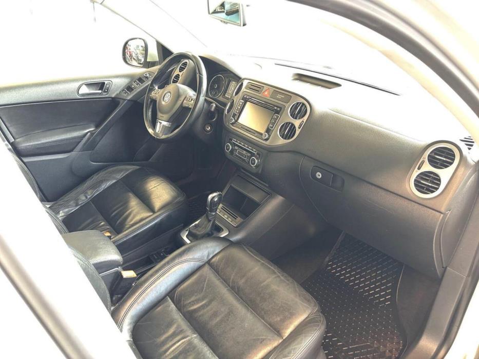 VOLKSWAGEN Tiguan 2010