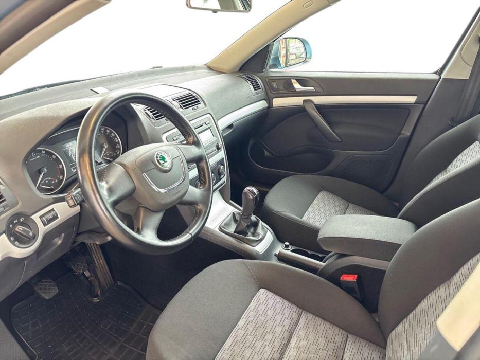 SKODA Octavia 2010