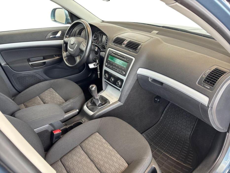SKODA Octavia 2010