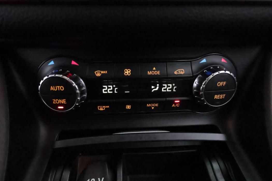 MERCEDES-BENZ GLA 2015