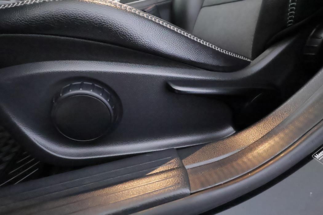 MERCEDES-BENZ GLA 2015