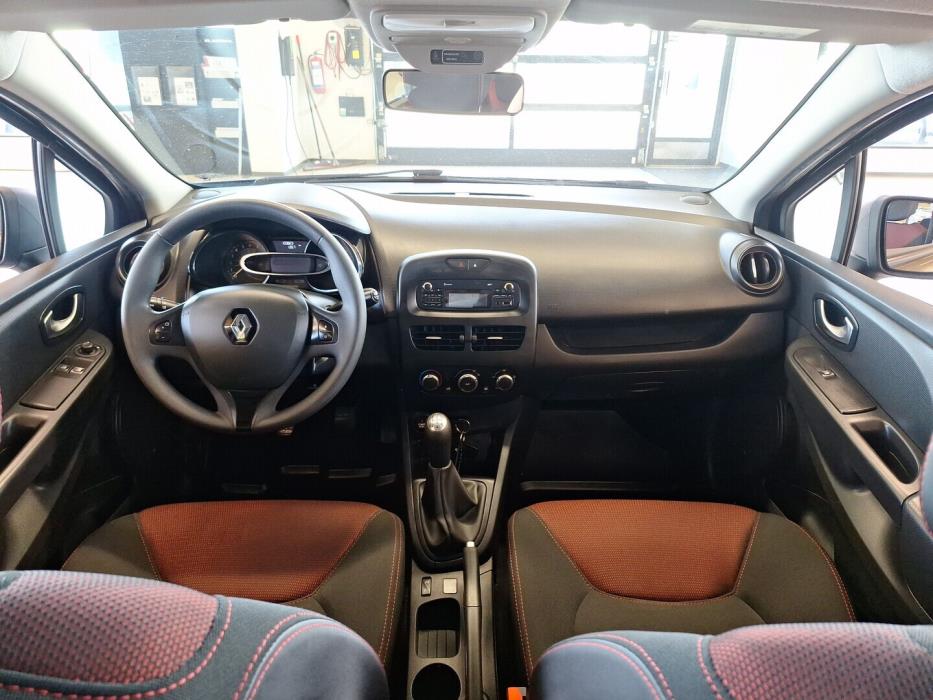 RENAULT Clio 2015