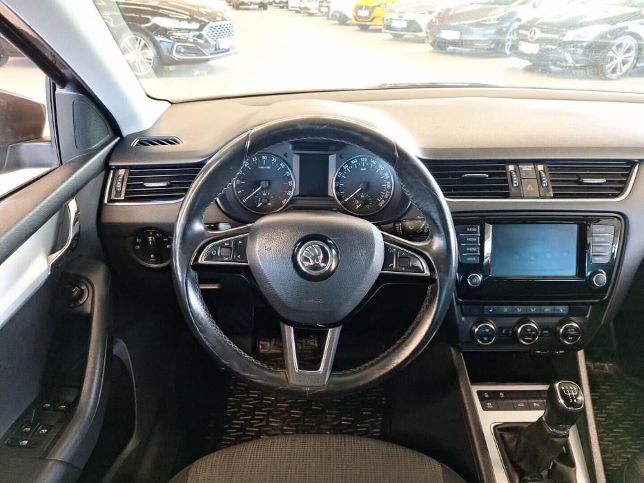 SKODA Octavia 2016
