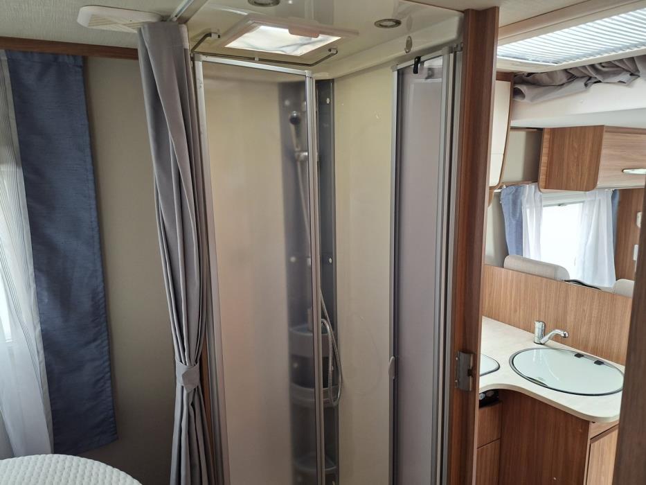 CARADO T449 2015