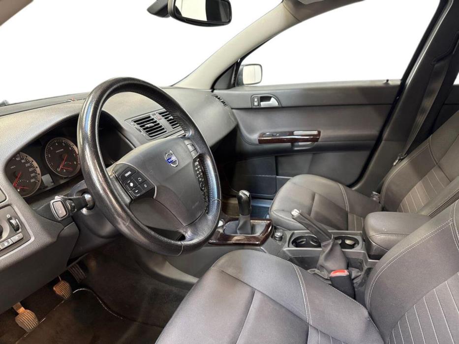 VOLVO V50 2005