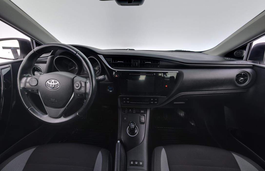 TOYOTA Auris 2017