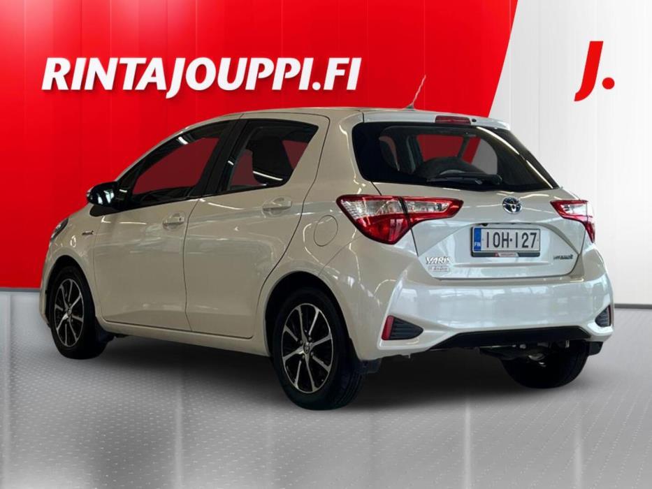 TOYOTA Yaris 2018