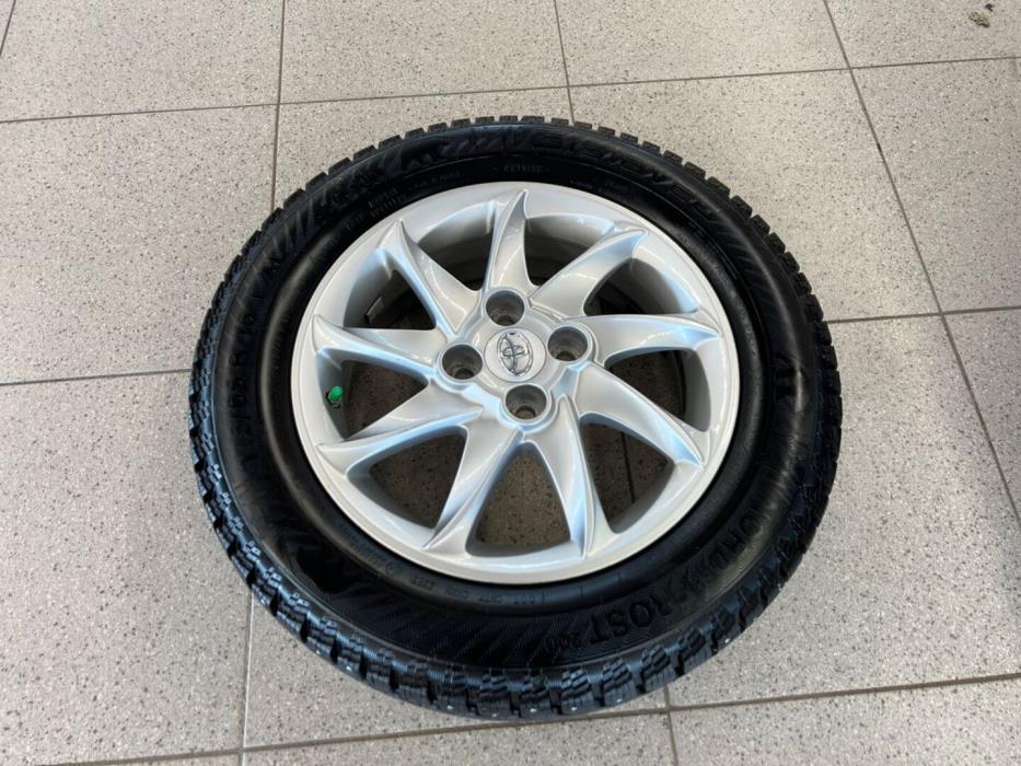 TOYOTA Yaris 2018