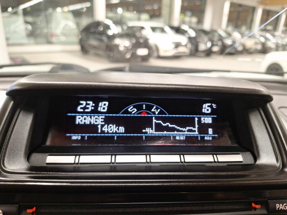 MITSUBISHI L200 2014