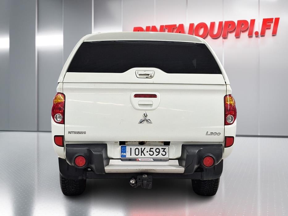 MITSUBISHI L200 2014