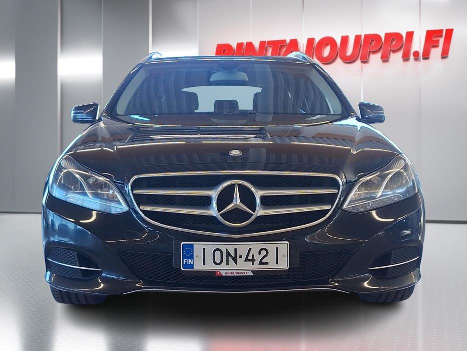 MERCEDES-BENZ E 2015