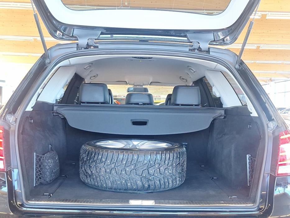 MERCEDES-BENZ E 2015