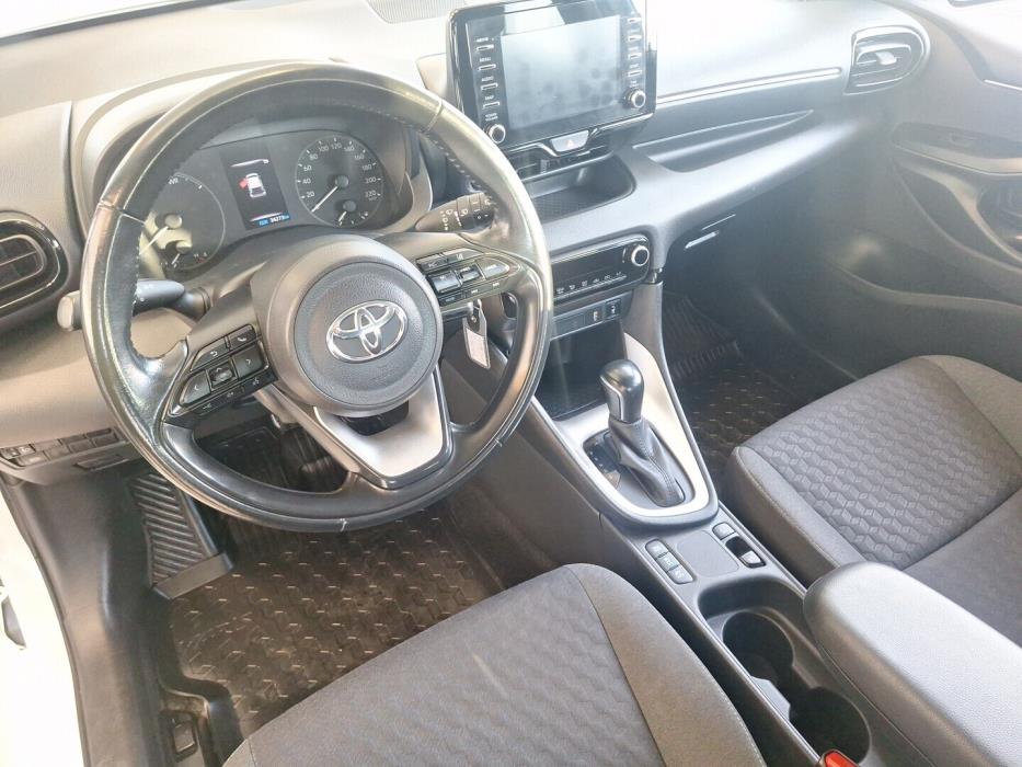 TOYOTA Yaris 2022