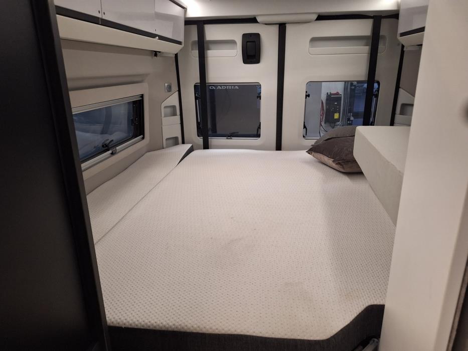 ADRIA TWIN 640 SGX 2021