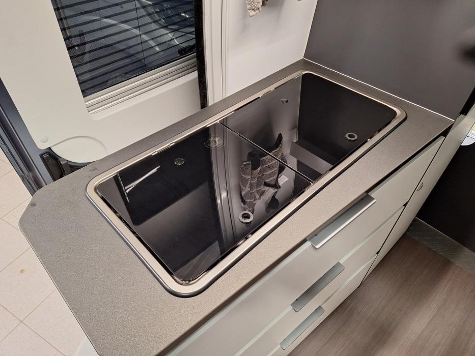 ADRIA TWIN 640 SGX 2021