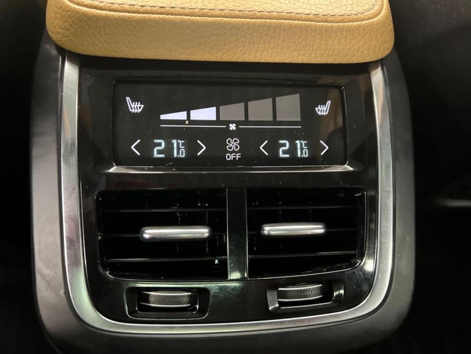 VOLVO XC90 2016