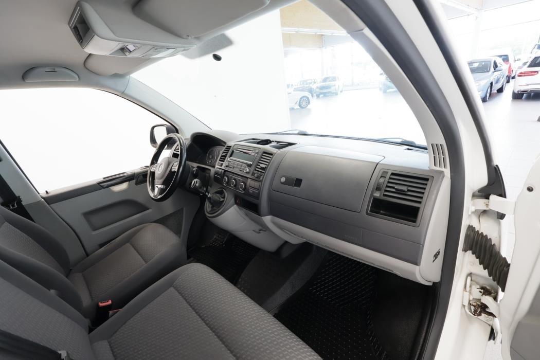 VOLKSWAGEN Transporter 2011