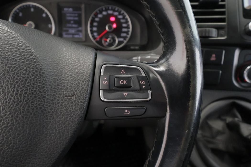 VOLKSWAGEN Transporter 2011