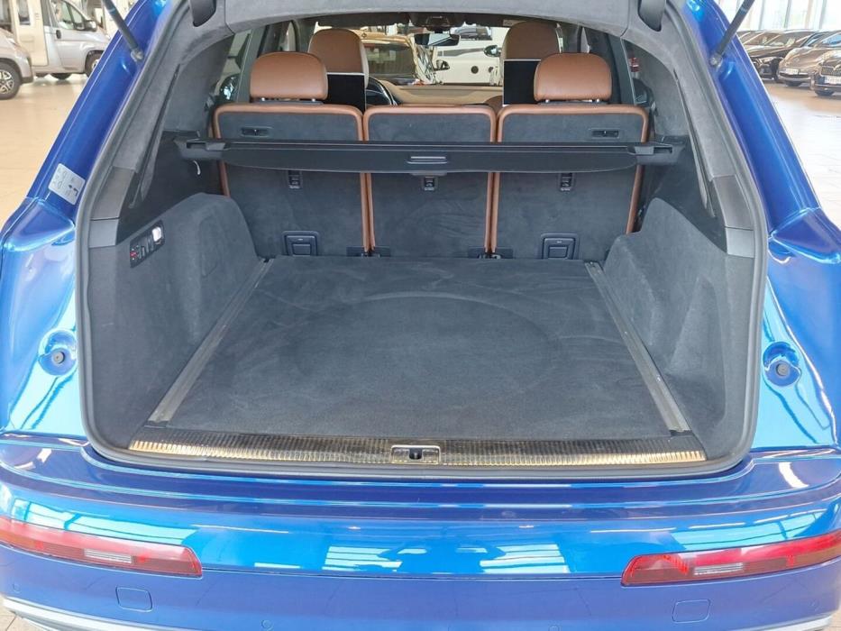 AUDI Q7 2016