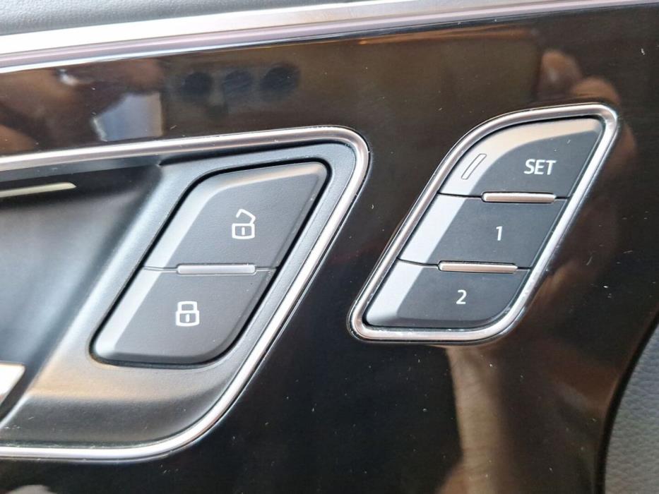 AUDI Q7 2016