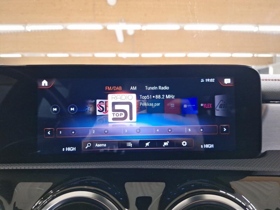 MERCEDES-BENZ CLA 2021