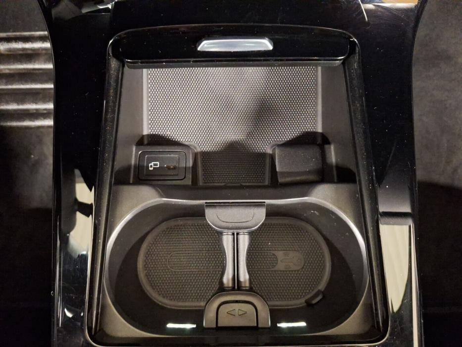 MERCEDES-BENZ CLA 2021