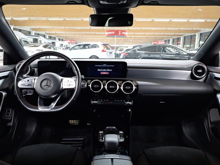 MERCEDES-BENZ CLA 2021