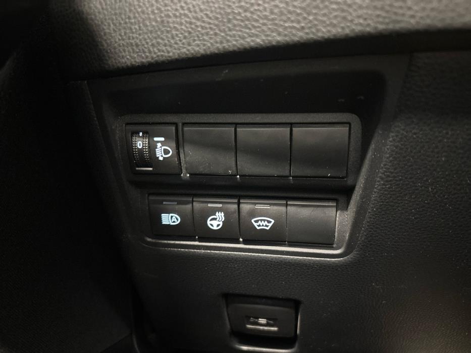 TOYOTA Yaris Cross 2025