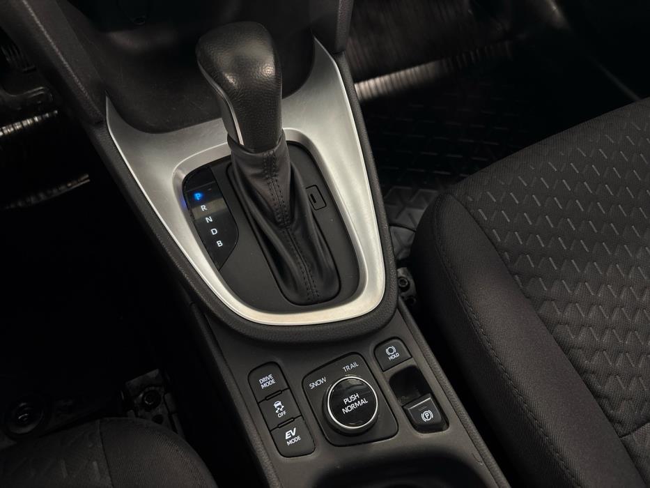 TOYOTA Yaris Cross 2025