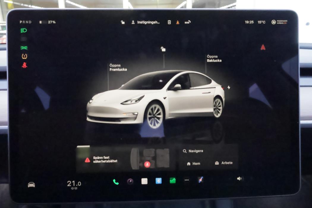 TESLA Model 3 2022