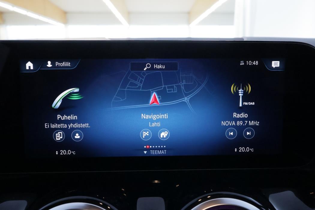 MERCEDES-BENZ EQA 2022