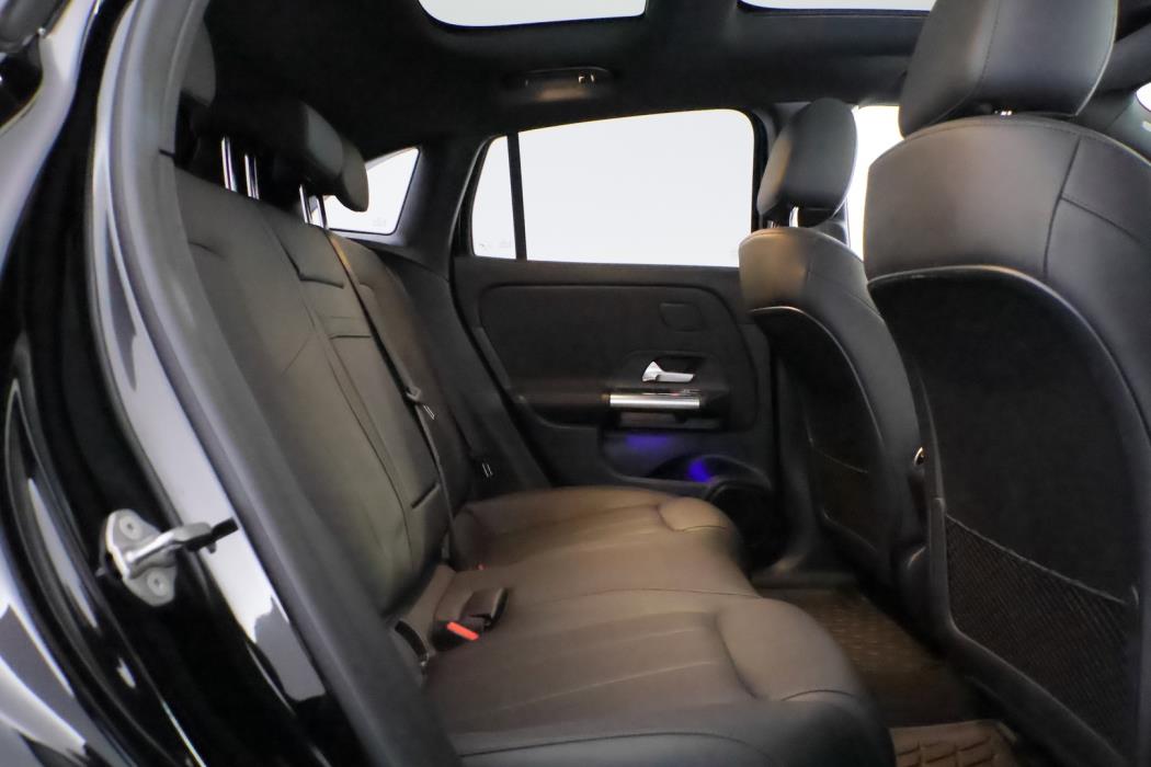 MERCEDES-BENZ EQA 2022