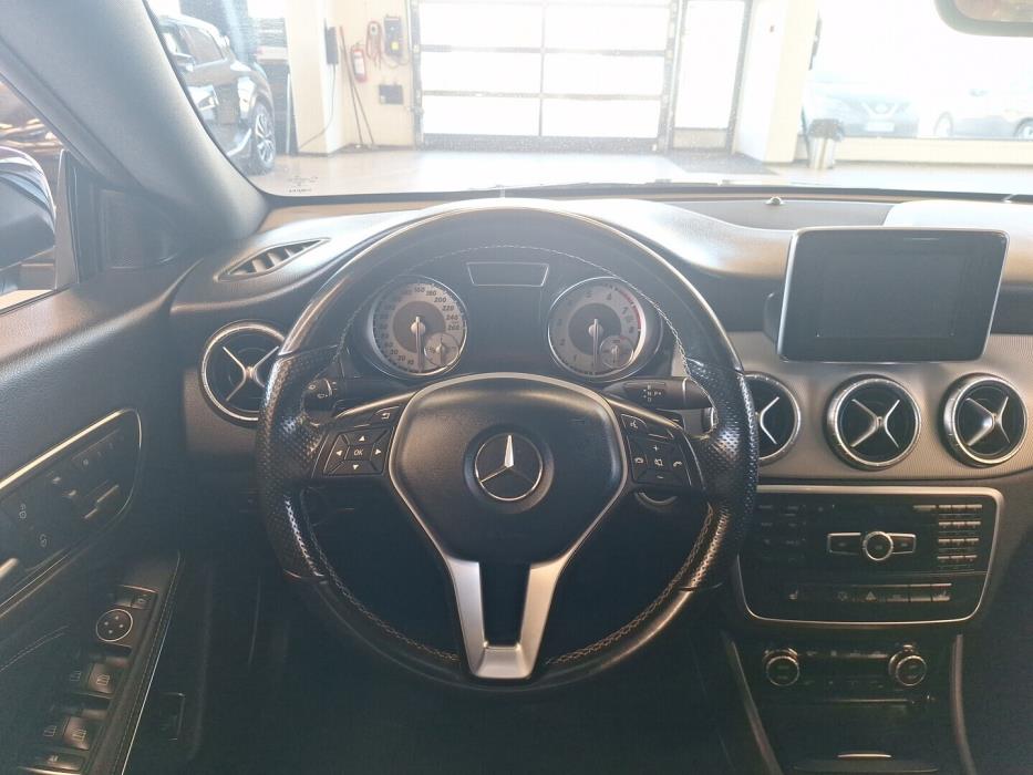 MERCEDES-BENZ CLA 2014