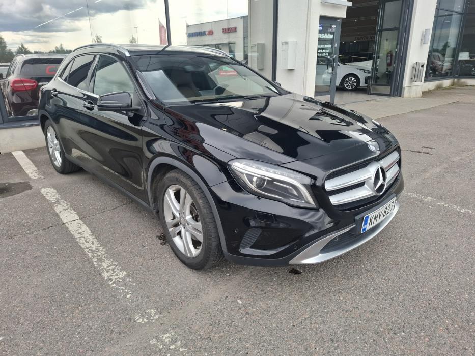 MERCEDES-BENZ GLA 2014