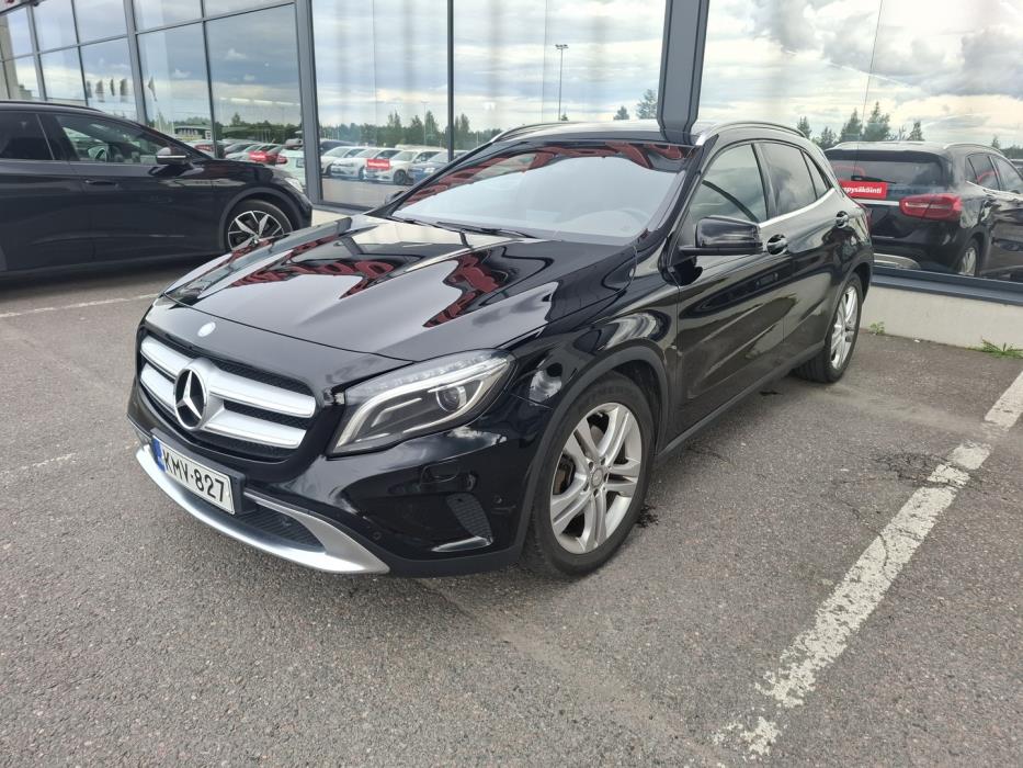 MERCEDES-BENZ GLA 2014
