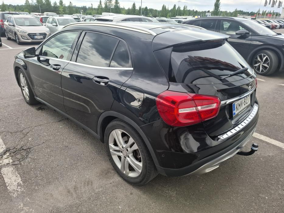 MERCEDES-BENZ GLA 2014