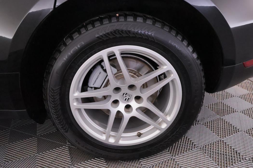 PORSCHE Macan 2015